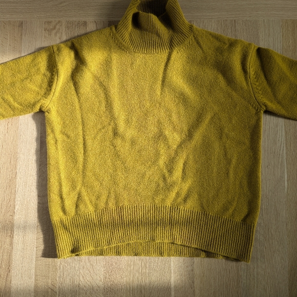 Wool Turtleneck Long Sleeve Sweater - Picture 4 of 4